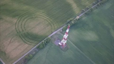 Antiguo sitio ritual encontrado tres veces más grande que el círculo de Stonehenge Antiguo sitio ritual encontrado tres veces más grande que el círculo de Stonehenge