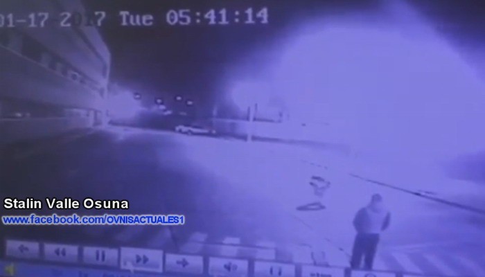 Cámara de seguridad registra una "Entidad extraterrestre"