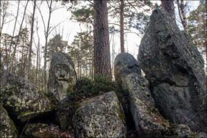 ¿Por qué un ídolo de piedra de Siberia de 2400 años se sometió a un realineamiento racial para parecer menos europeo?
