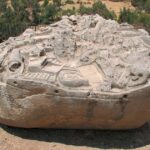 El enigma del monolito de Sayhuite: Diseños extraños, artesano desconocido. El enigma del monolito de Sayhuite: Diseños extraños, artesano desconocido.