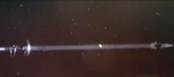 Blue Beam en ISS: OVNI observó la prueba del satélite militar estadounidense en órbita terrestre baja 1