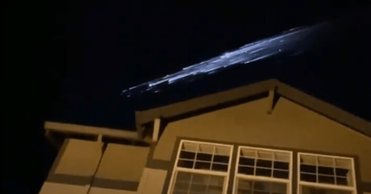 Objetos extraterrestres rayados en el cielo de Oregon – Grabados por muchas personas (Video)