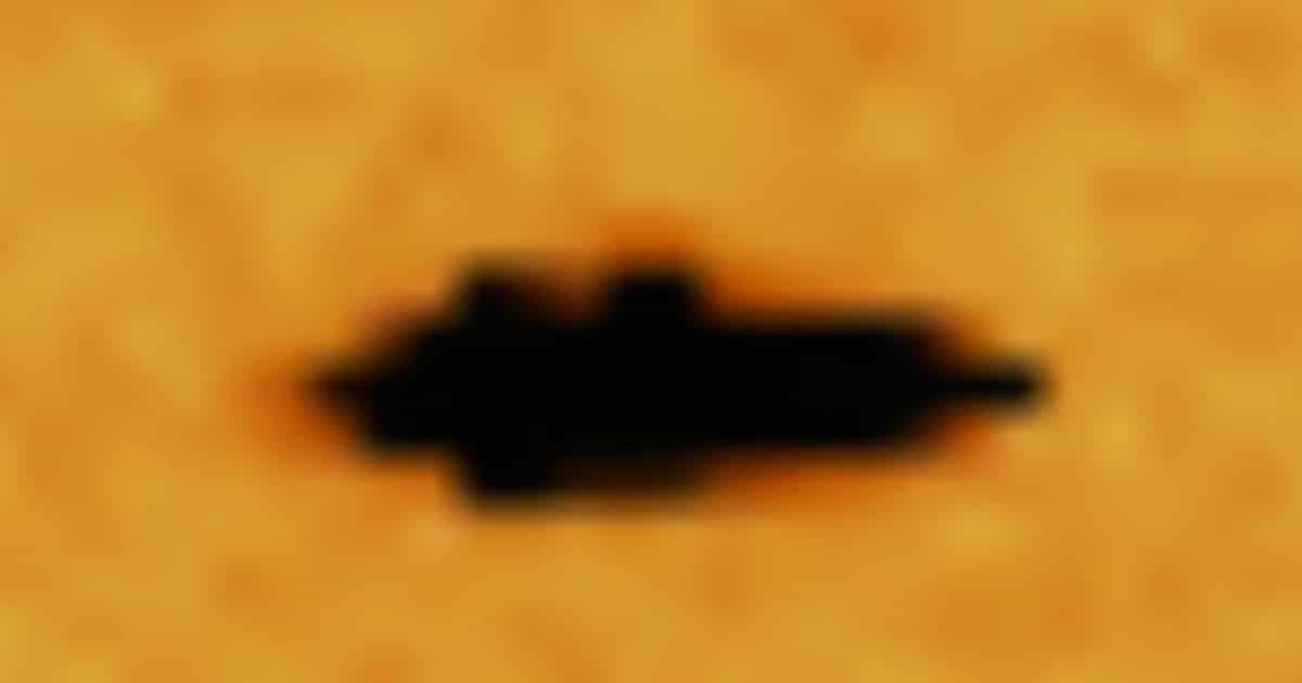 El OVNI gigante del crucero alienígena pasa entre la Tierra y el Sol en la imagen SOHO de la NASA