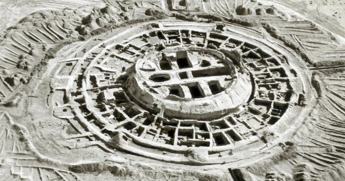 Ruinas antiguas en los ‘Stans: evidencia de una civilización perdida en Asia Central